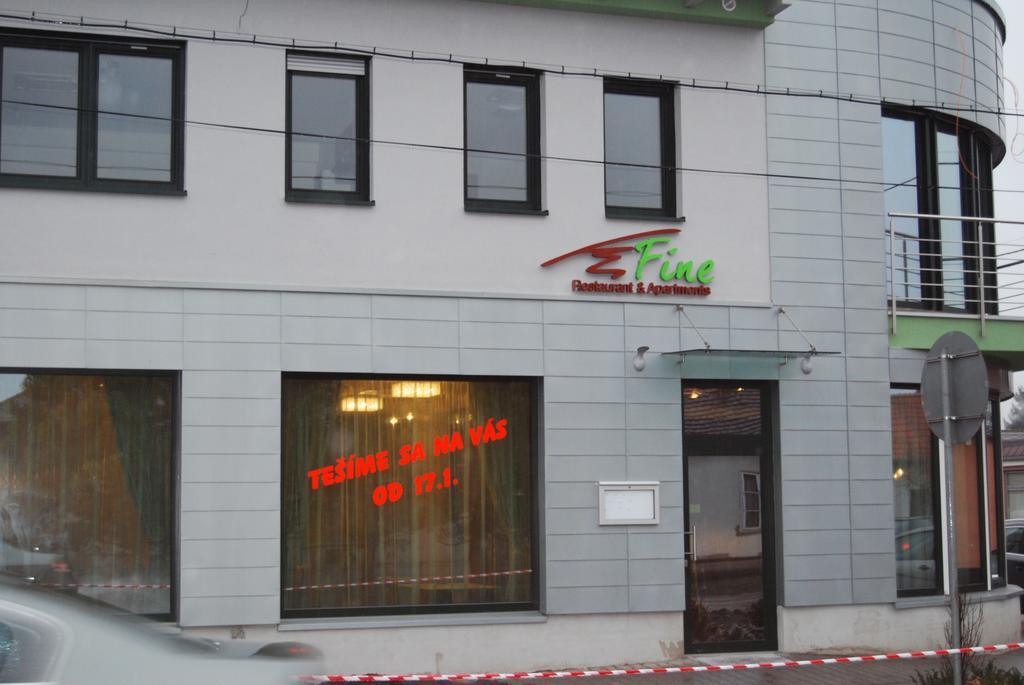 Fine Restaurant&Apartments Malacky Exterior foto